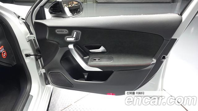 Mercedes-Benz A-Class (W177) AMG A45 4MAITC+ Hatchback 2023 — фото 24