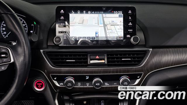 Honda Accord (X) 2.0 Hybrid Touring 2020 — фото 14