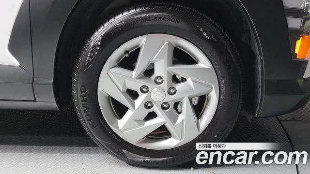 Hyundai Kona (SX2) Gasoline 1.6 Turbo 2WD Premium 2023 — фото 21