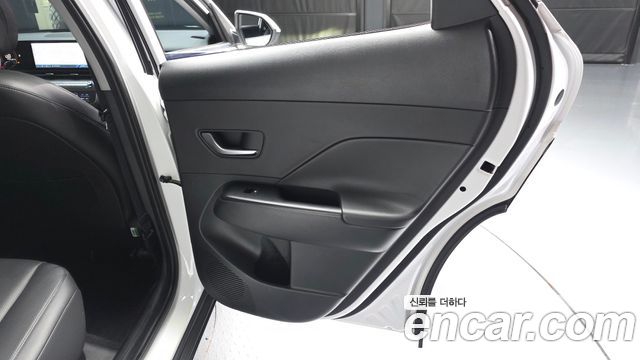 Hyundai Kona (SX2) Gasoline 1.6 Turbo 2WD Premium 2023 — фото 25