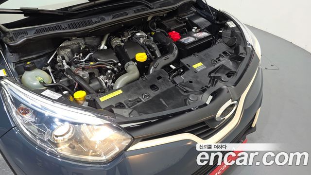 Renault Korea QM3 RE 2016 — фото 6