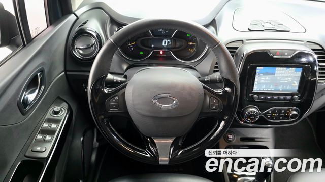 Renault Korea QM3 RE 2016 — фото 17
