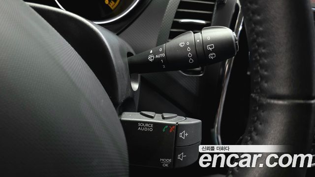 Renault Korea QM3 RE 2016 — фото 20