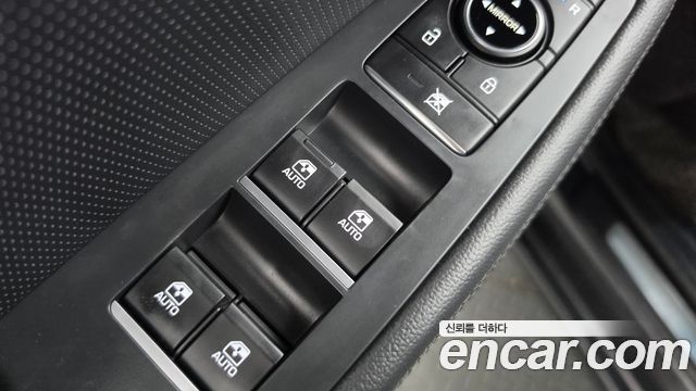 Genesis G80 3.3 GDI AWD Prestige 2019 — фото 29