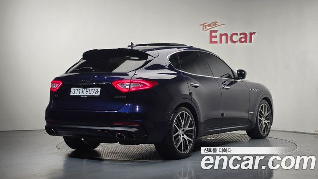 Maserati Levante 3.0 AWD GranSport 2019 — фото 2
