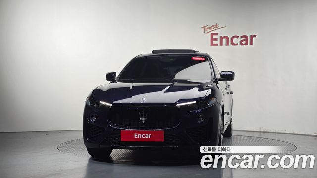 Maserati Levante 3.0 AWD GranSport 2019 — фото 3