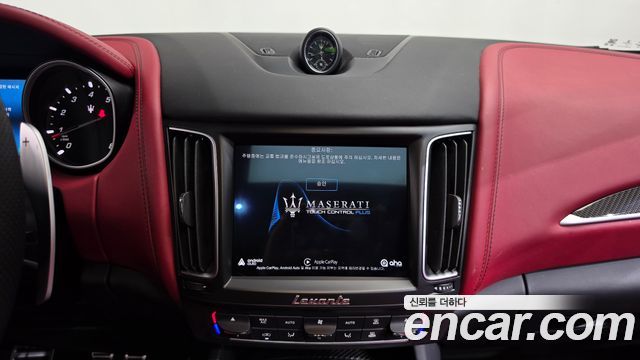 Maserati Levante 3.0 AWD GranSport 2019 — фото 13