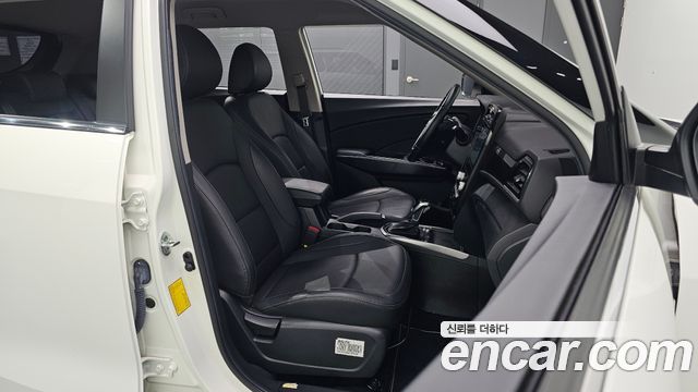 KG Mobility (SsangYong) Very New Tivoli Gasoline 1.5 2WD UPBEAT 2022 — фото 12