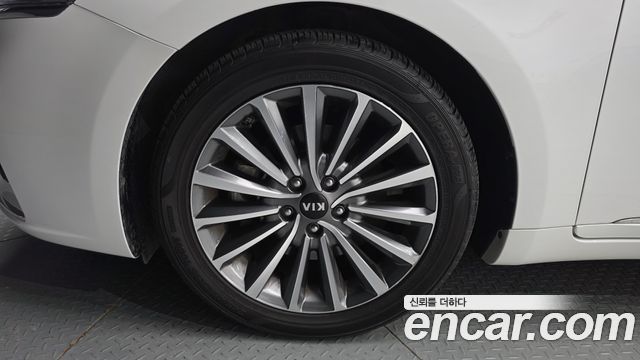 Kia K7 2.4 GDI Noblesse 2019 — фото 5