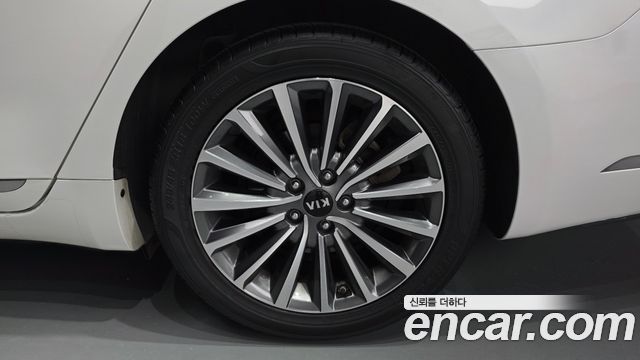Kia K7 2.4 GDI Noblesse 2019 — фото 27