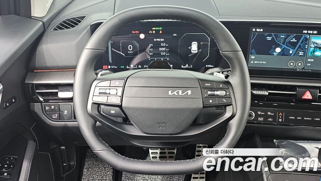 Kia Sportage (V) Gasoline 1.6 Turbo 2WD Signature 2026 — фото 15