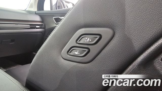Kia Sportage (V) Gasoline 1.6 Turbo 2WD Signature 2026 — фото 18