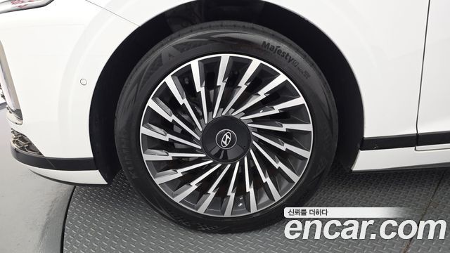 Hyundai Grandeur Hybrid (GN7) Calligraphy 2024 — фото 5