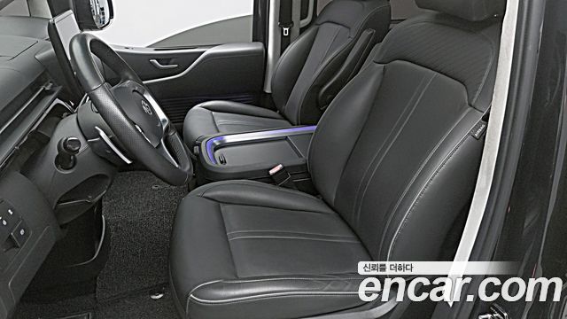 Hyundai Staria Lounge 9-Seater Prestige 2023 — фото 8