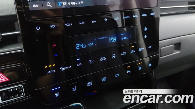Hyundai Staria Lounge 9-Seater Prestige 2023 — фото 17