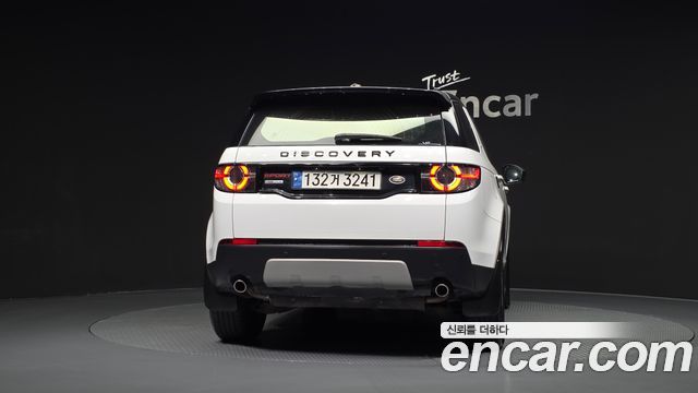 Land Rover Discovery Sport 2.0 TD4 HSE Luxury 2016 — фото 4