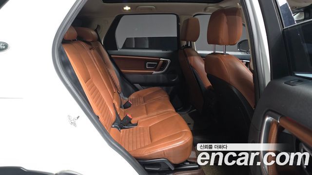 Land Rover Discovery Sport 2.0 TD4 HSE Luxury 2016 — фото 12