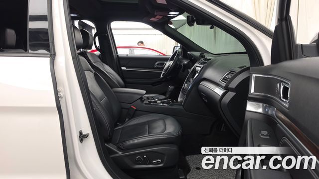 Ford Explorer 3.5 Limited 4WD 5th 2017 — фото 11