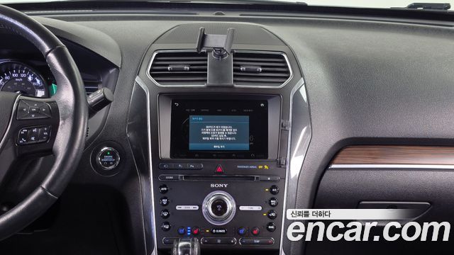 Ford Explorer 3.5 Limited 4WD 5th 2017 — фото 14