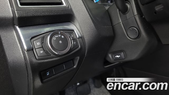 Ford Explorer 3.5 Limited 4WD 5th 2017 — фото 29