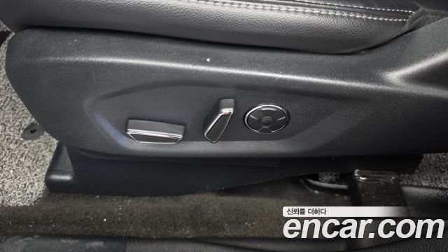 Ford Explorer 3.5 Limited 4WD 5th 2017 — фото 30