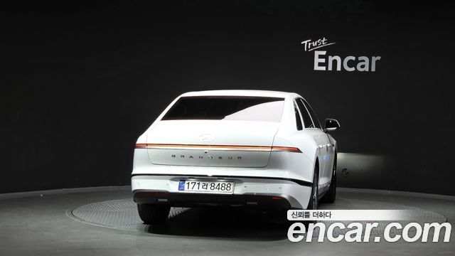Hyundai Grandeur (GN7) 2.5 Gasoline  2WD Premium 2027 — фото 4