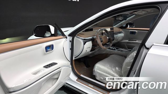 Hyundai Grandeur (GN7) 2.5 Gasoline  2WD Premium 2027 — фото 10