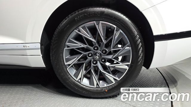 Hyundai Grandeur (GN7) 2.5 Gasoline  2WD Premium 2027 — фото 21