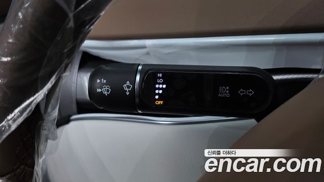 Hyundai Grandeur (GN7) 2.5 Gasoline  2WD Premium 2027 — фото 27