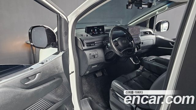 Hyundai Staria Cargo 3-Seater Modern 2023 — фото 10