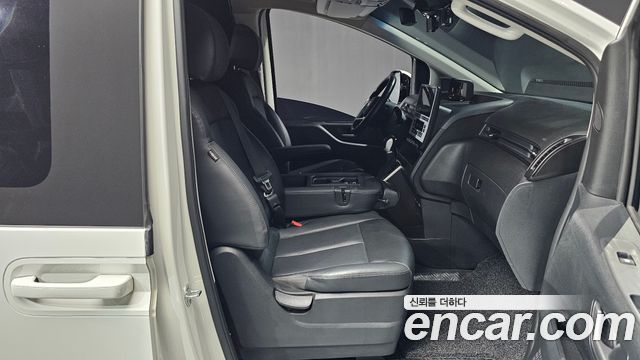 Hyundai Staria Cargo 3-Seater Modern 2023 — фото 15