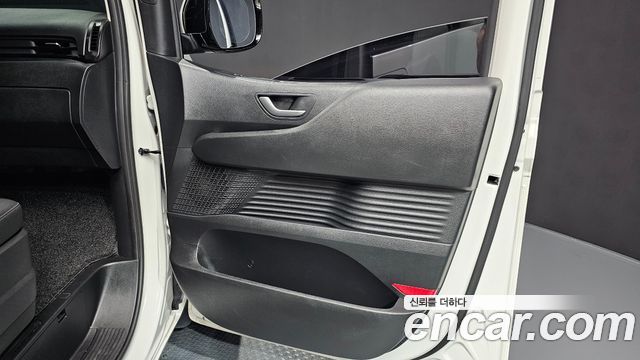 Hyundai Staria Cargo 3-Seater Modern 2023 — фото 31