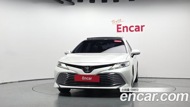Toyota Camry (XV70) 2.5 2019 — фото 3