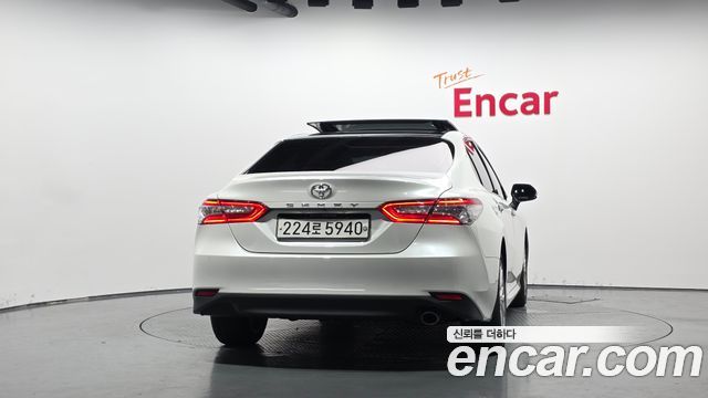 Toyota Camry (XV70) 2.5 2019 — фото 4