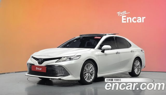 Toyota Camry (XV70) 2.5 2019 — фото 1