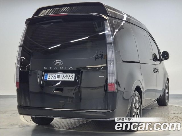 Hyundai Staria 4WD Lounge 9-Seater Limousine 2023 — фото 2