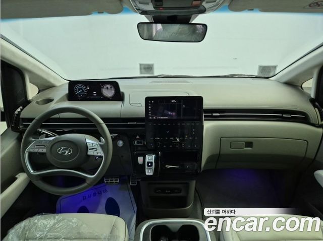 Hyundai Staria 4WD Lounge 9-Seater Limousine 2023 — фото 6