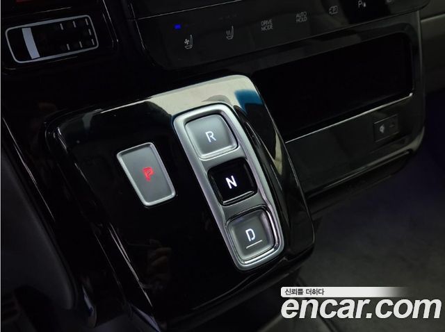 Hyundai Staria 4WD Lounge 9-Seater Limousine 2023 — фото 9