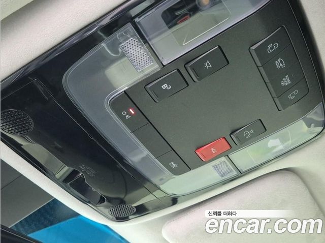 Hyundai Staria 4WD Lounge 9-Seater Limousine 2023 — фото 18