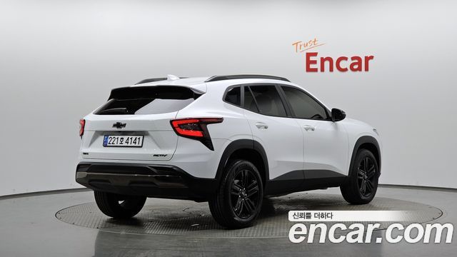 Chevrolet Trax Crossover 1.2 ACTIV Plus 2024 — фото 2