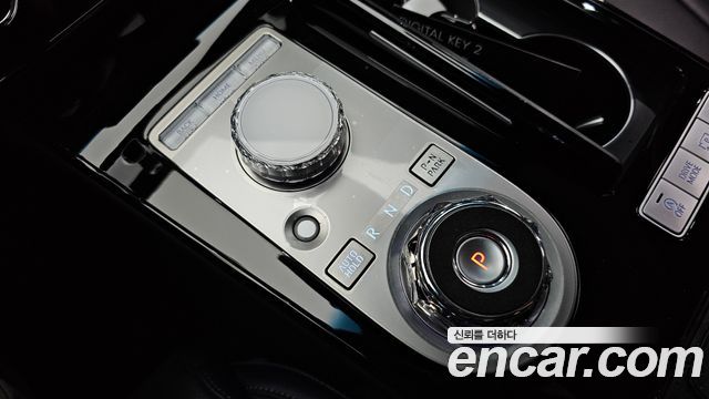 Genesis G80 (RG3) Gasoline 2.5 Turbo AWD 2026 — фото 9