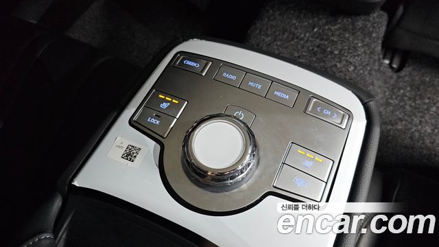 Genesis G80 (RG3) Gasoline 2.5 Turbo AWD 2026 — фото 19