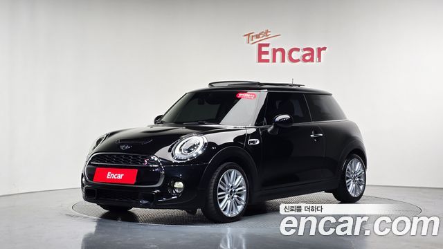 MINI Cooper S Standard Third Generation 2018 — фото 11