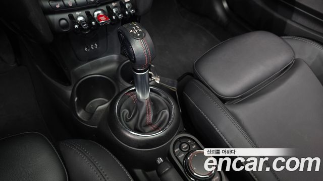 MINI Cooper S Standard Third Generation 2018 — фото 9