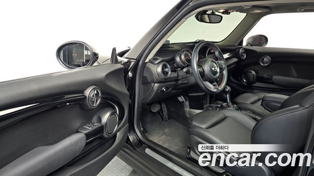 MINI Cooper S Standard Third Generation 2018 — фото 10