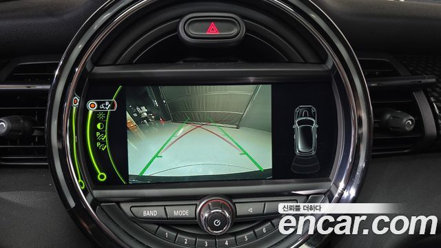 MINI Cooper S Standard Third Generation 2018 — фото 18