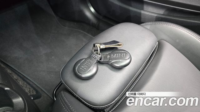 MINI Cooper S Standard Third Generation 2018 — фото 22