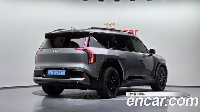 Kia EV9 Long Range 4WD GT Line 2024 — фото 2