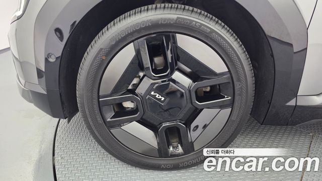 Kia EV9 Long Range 4WD GT Line 2024 — фото 5