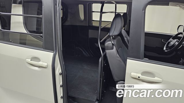 Kia Ray EV Van 2-Seater AIr 2024 — фото 19